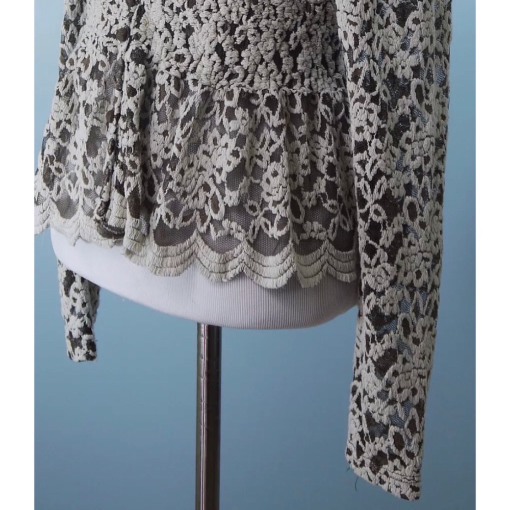 Ryu Button Up Blouse Top, New, Small - image 5